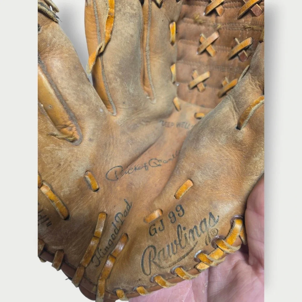 1960s Mickey Mantle Rawlings Signature Model GJ-99 Baseball Glove NY Yankees